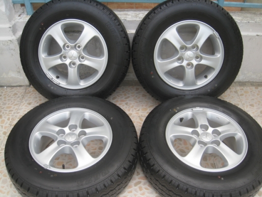 ขายล้อแม็ก Mitsu Triton ป้ายแดง 15"x6" et46 5รู114.3 + ยางปี 1913   สนใจติดต่อเล็กคลองสามครับ (081-3747940)