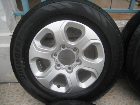 ขายล้อแม็ก Chev colorado ป้ายแดง 16"x6.5" et41 6รู139.7 +ยาง สัปดาห์ที่ 30ปี13  สนใจติดต่อเล็กคลองสามครับ (081-3747940)