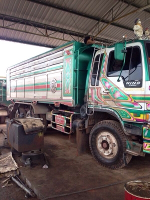 รถฮีโน่ 10 ล้อ FM3H เปลื่ยนเป็นอีซูซุ 260 (ขายแม่-ลูก) รถฮีโน่ 10 ล้อ FM3H เปลื่ยนเป็นอีซูซุ 260 (ขายแม่-ลูก)