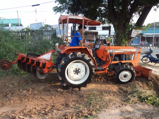 ขายรถไถKUBOTR L2202DT 2เพลา ไป...จ.กาฬสินธุ์  แล้วคับ