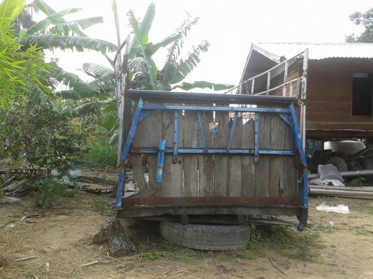 กระบะรถหกล้อขายตามสภาพครับ ทุกอย่างมีครบ ยาว4.30เมตร