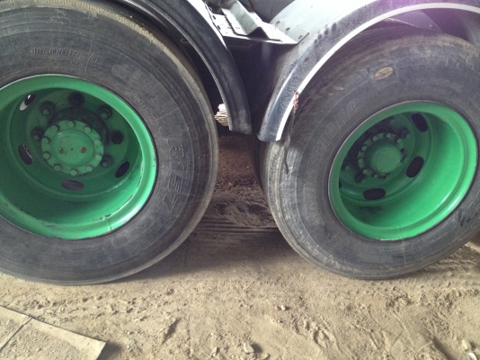 ขายเฟืองท้ายzm10น็อตเพลาเดียวทั้งชุด90000บาท