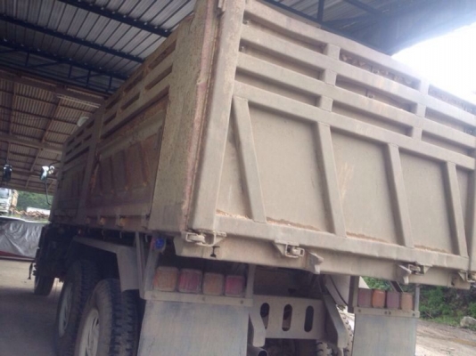 รถอีซูซุ 10 ล้อดั้ม GXZ 270 แรงม้า. ปี 48  สนใจติดต่อ 081 - 6079515