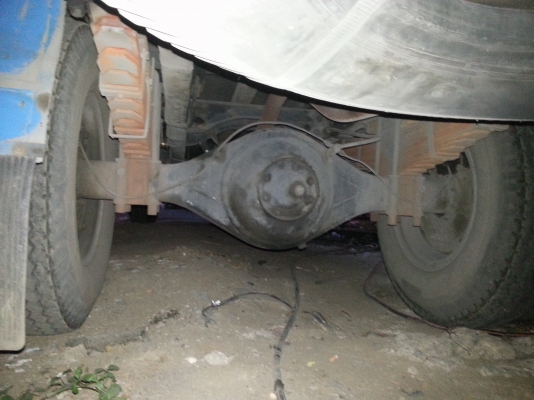 ขาย หกล้อ ตอนนี้เครือ่งน๊อคเจ้าของขาย100000เดียวเอาไปซ้อมเอง