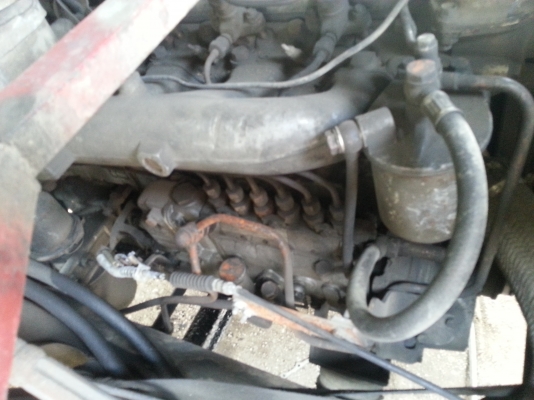 ขาย หกล้อ ตอนนี้เครือ่งน๊อคเจ้าของขาย100000เดียวเอาไปซ้อมเอง