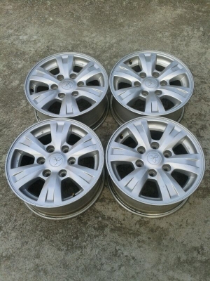 ขายล้อ 16 X 7 สี่วง 3,800 ขายล้อ 16 X 7 สี่วง 3,800