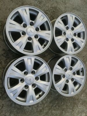 ขายล้อ 16 X 7 สี่วง 3,800 ขายล้อ 16 X 7 สี่วง 3,800