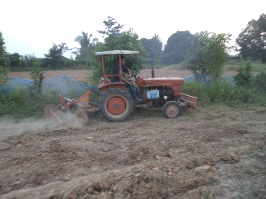 **40000บาท ขายรถไถคูโบต้าราคาถูกๆ เครื่องแน่นแรง อุปกร์ครบ ดันหน้า ผานหลัง