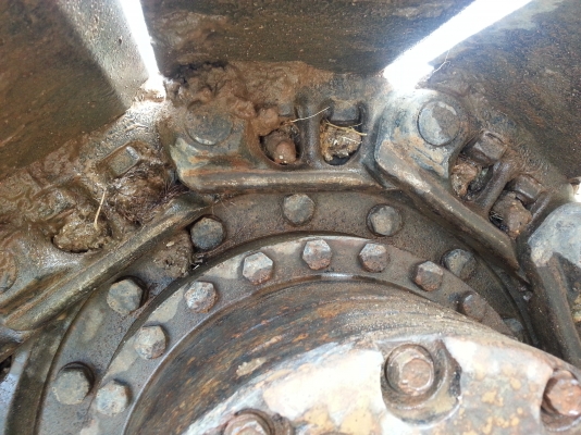 ขายอะใหล่ด่วน HITACHI EX200-3