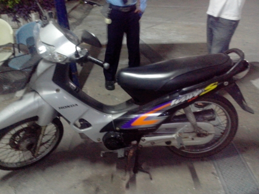 ขายเวฟ100สตาร์มือทสภาพดีตามรูปเครื่องดีมีชุดโอน16500 ขายเวฟ100สตาร์มือทสภาพดีตามรูปเครื่องดีมีชุดโอน16500