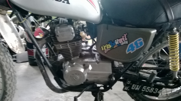 ขายเครื่อง  HONDA wing 125 cdi คารบรูแดช 3800