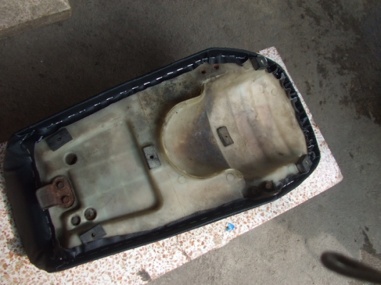 ขายเบาะdt125