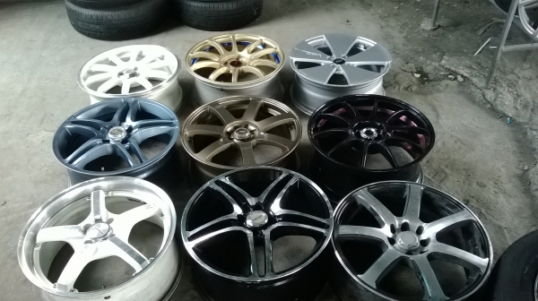 ขายล้อขอบ17 4รู100 ชุดละ4500-6500