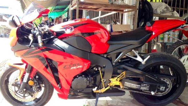 ขายcbr1000rr ทะเบียน ขายcbr1000rr ทะเบียน