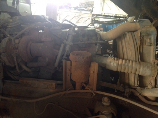 ขาย10ล้อดั๊มISUZU 240 หัวขาวตัวแรกทำฟ้า 250 แรงม้า สนใจโทร0819701072