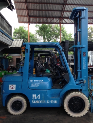 ขาย toyotaรุ่น7 fg35j  ยกสูง 6 เมตร  086-3388349