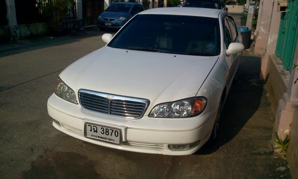 ขายnissan cefiro A33ปี02 abs airbag2ใบ ล้อแม็ก17 เครื่องเกียร์ok