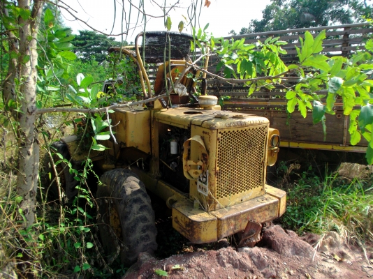 ขายด่วนรถตักCAT920ล้อยางเอวออ่นมีเอกสาร