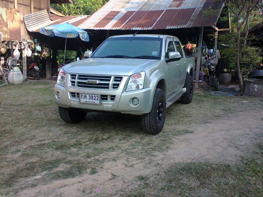 ขายดาวน์ D-MAX 2.5 ปี 51 รถมือเดียว สวยๆ ไม่เคยชน ไม่เคยทำสีเลยครับยางใหม่กิ๊ก เหลืองวด350,000