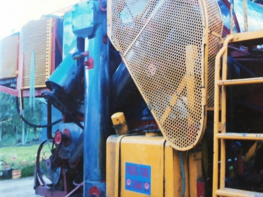 ขายรถเกี่ยว ไอ้หนุ่มไวไฟ และรุ่นปลดหนี้ ปี52-53 มีสี่คันแบ่งขายหนึ่งคันเลือกไ ด้เลยครับ 088-2802318 ต่อลองได้นะครับ