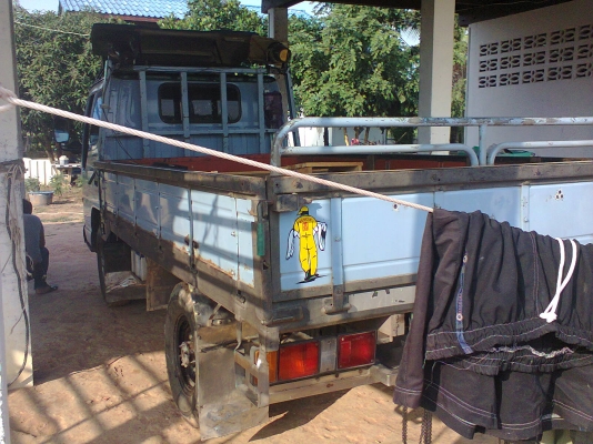 ขายสี่ล้อ 88 เพลาลอย หัวการ์ตูน เกียร์สั้น เครื่องดี แชชซีสวย ภายในครบไม่โทรม(หลืองวด 155000)