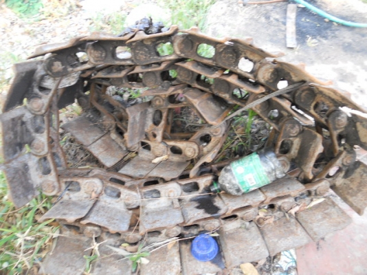 ขายโซ่เเทรกเหล็ก เเบ็คโฮเล็ก pc30