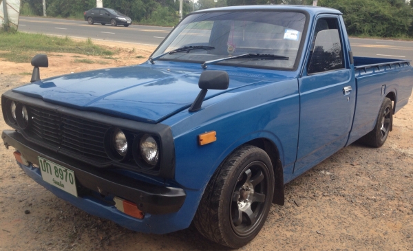 TOYOTA RN20 - 5 ขอ เครื่องยนต์ 2Y รถสวยทั้งคันพร้อมใช้งานได้เลย ภายในคอนโซลสวยครบพร้อม ภายนอกกระบะไม่มีผุกร่อน ช่วงล่างคัชซีสวย ล้อแม็กลายสวยทั้ง 4 ล้อ ยางสภาพดี 70\% พร้อมใช้งาน เอกสารทะเบียนครบพร้อม ราคาต่อรองได้ครับ