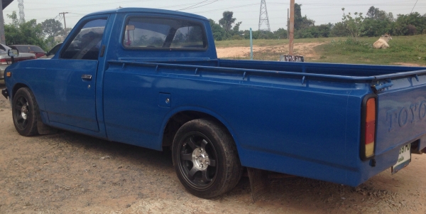 TOYOTA RN20 - 5 ขอ เครื่องยนต์ 2Y รถสวยทั้งคันพร้อมใช้งานได้เลย ภายในคอนโซลสวยครบพร้อม ภายนอกกระบะไม่มีผุกร่อน ช่วงล่างคัชซีสวย ล้อแม็กลายสวยทั้ง 4 ล้อ ยางสภาพดี 70\% พร้อมใช้งาน เอกสารทะเบียนครบพร้อม ราคาต่อรองได้ครับ