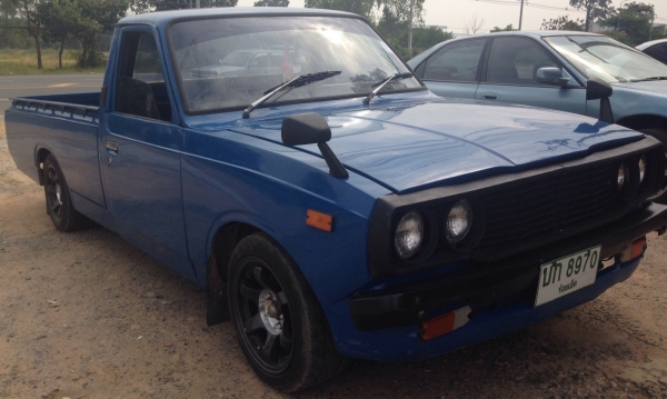 TOYOTA RN20 - 5 ขอ เครื่องยนต์ 2Y รถสวยทั้งคันพร้อมใช้งานได้เลย ภายในคอนโซลสวยครบพร้อม ภายนอกกระบะไม่มีผุกร่อน ช่วงล่างคัชซีสวย ล้อแม็กลายสวยทั้ง 4 ล้อ ยางสภาพดี 70\% พร้อมใช้งาน เอกสารทะเบียนครบพร้อม ราคาต่อรองได้ครับ