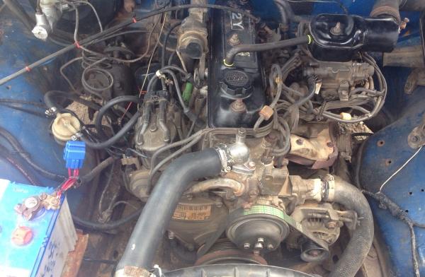 TOYOTA RN20 - 5 ขอ เครื่องยนต์ 2Y รถสวยทั้งคันพร้อมใช้งานได้เลย ภายในคอนโซลสวยครบพร้อม ภายนอกกระบะไม่มีผุกร่อน ช่วงล่างคัชซีสวย ล้อแม็กลายสวยทั้ง 4 ล้อ ยางสภาพดี 70\% พร้อมใช้งาน เอกสารทะเบียนครบพร้อม ราคาต่อรองได้ครับ