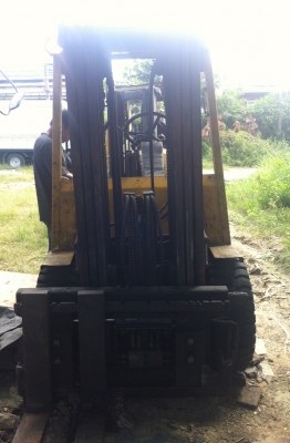 ขายรถฟอร์คลิฟต์  ราคาถูก.ขายเหมา แพคคู่ 400,000 ติดต่อ เบียร์. 087-8238885