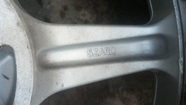 แม็กเจแปน super license ขอบ 17 กว้าง 8 นิ้วครึ้ง ขนาด 4 รู 114 แม็กเจแปน super license ขอบ 17 กว้าง 8 นิ้วครึ้ง ขนาด 4 รู 114