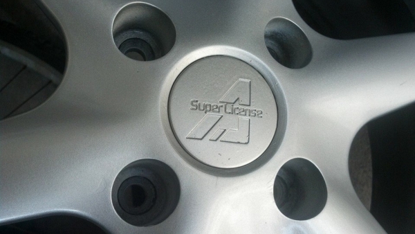 แม็กเจแปน super license ขอบ 17 กว้าง 8 นิ้วครึ้ง ขนาด 4 รู 114 แม็กเจแปน super license ขอบ 17 กว้าง 8 นิ้วครึ้ง ขนาด 4 รู 114