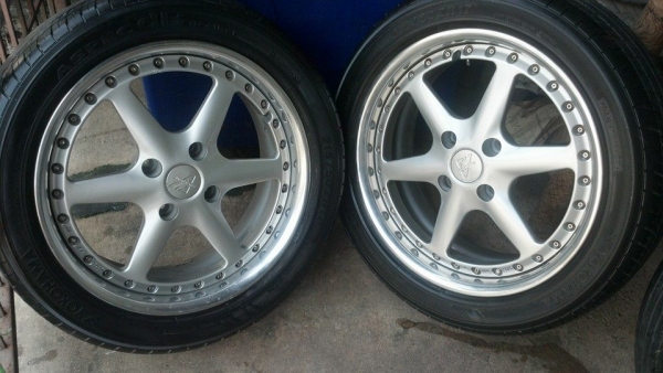 แม็กเจแปน super license ขอบ 17 กว้าง 8 นิ้วครึ้ง ขนาด 4 รู 114 แม็กเจแปน super license ขอบ 17 กว้าง 8 นิ้วครึ้ง ขนาด 4 รู 114