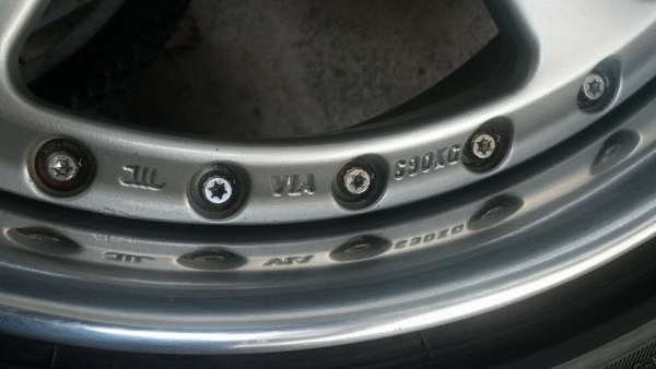 แม็กเจแปน super license ขอบ 17 กว้าง 8 นิ้วครึ้ง ขนาด 4 รู 114 แม็กเจแปน super license ขอบ 17 กว้าง 8 นิ้วครึ้ง ขนาด 4 รู 114