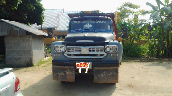 ต้องการขาย หกล้อดั้มisuzu