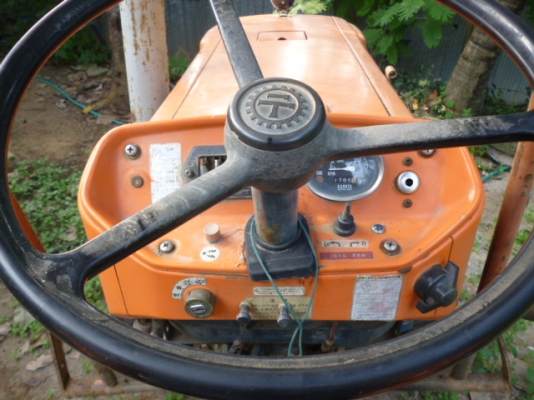 L2201 DT ขับเคลื่อน 4 ล้อ เก่าญี่ปุ่น ขนาด 22 แรงม้า เครื่อง 3 สูบ สภาพเดิมๆ เครื่องดี เกียร์ดี เข้าร่องอ้อยได้