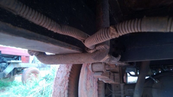 รถมิตซู 6 ล้อ ท้ายลาด 100 แรงม้า. ปี 36 สนใจติดต่อ 081 - 6079515 รถมิตซู 6 ล้อ ท้ายลาด 100 แรงม้า. ปี 36 สนใจติดต่อ 081 - 6079515