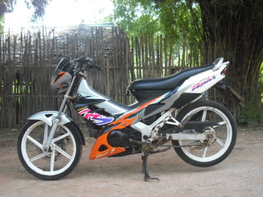 ขายHonda Dash ปี2545รถเดิมๆมีเล่มพร้อมชุดโอนราคา7,900บาท