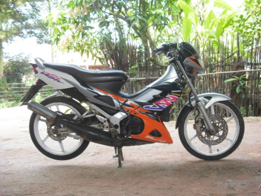 ขายHonda Dash ปี2545รถเดิมๆมีเล่มพร้อมชุดโอนราคา7,900บาท