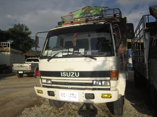 ขายสิบล้อ  อีสุสุ  ROCK  195 ตามสภาพครับ