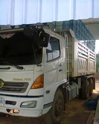 ขายรถบรรทุกสิบล้อดั๊มพ์ HINO MEGA 220 แรง 2 เพลา ดั๊มพ์สามมิตร มีระบบลากพ่วง