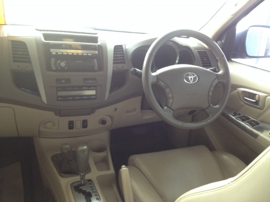 ขาย TOYOTA FORTUNER 3.0 4x4 ปี05