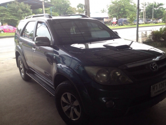 ขาย TOYOTA FORTUNER 3.0 4x4 ปี05