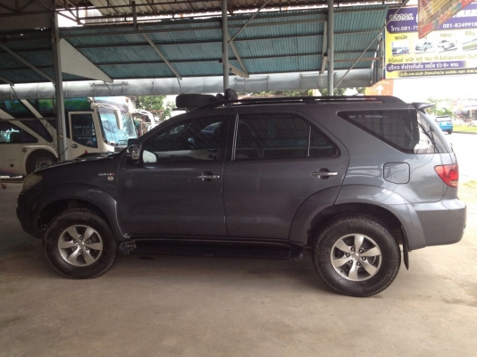 ขาย TOYOTA FORTUNER 3.0 4x4 ปี05