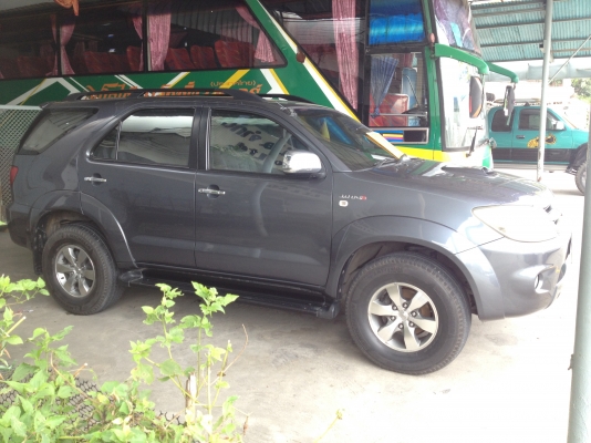 ขาย TOYOTA FORTUNER 3.0 4x4 ปี05