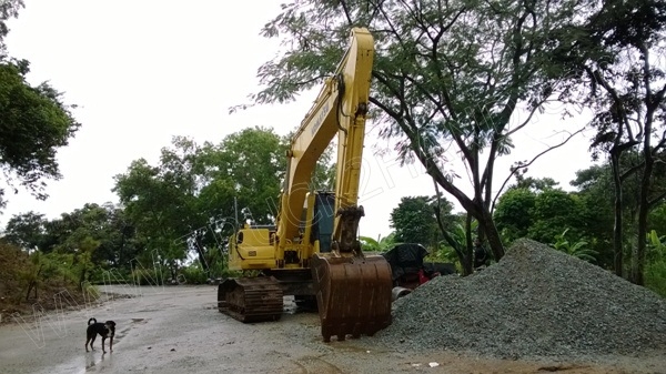 รถแบคโฮ ยี่ห้อ KOMATSU PC120-7