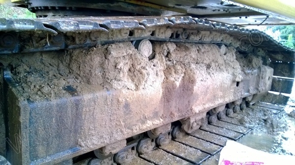 รถแบคโฮ ยี่ห้อ KOMATSU PC120-7