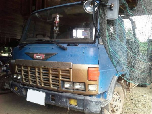 รถบรรทุก 6 ล้อเทเลอร์ท้ายเป็ด ยี่ห้อ HINO  168 แรงม้า