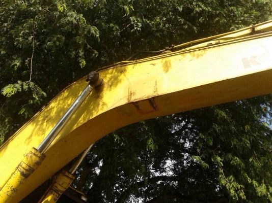ขายแบคโฮ KOMATSU 200-6 95XXX สนใจโทร0819701072